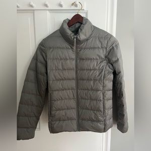 UNIQLO ultra light down grey puffer jacket
